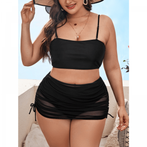 Trzy sztuki modne stroje kąpielowe bez pleców